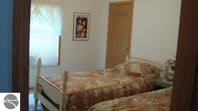 2376 North Reynolds Road Interlochen, MI 49643 - Photo 7 of 22 1736677-6.JPG