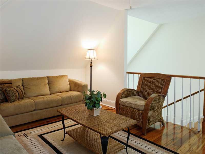 102 Long Close Road Stamford, CT 06902 - Photo 11 of 25 a living room with furniture