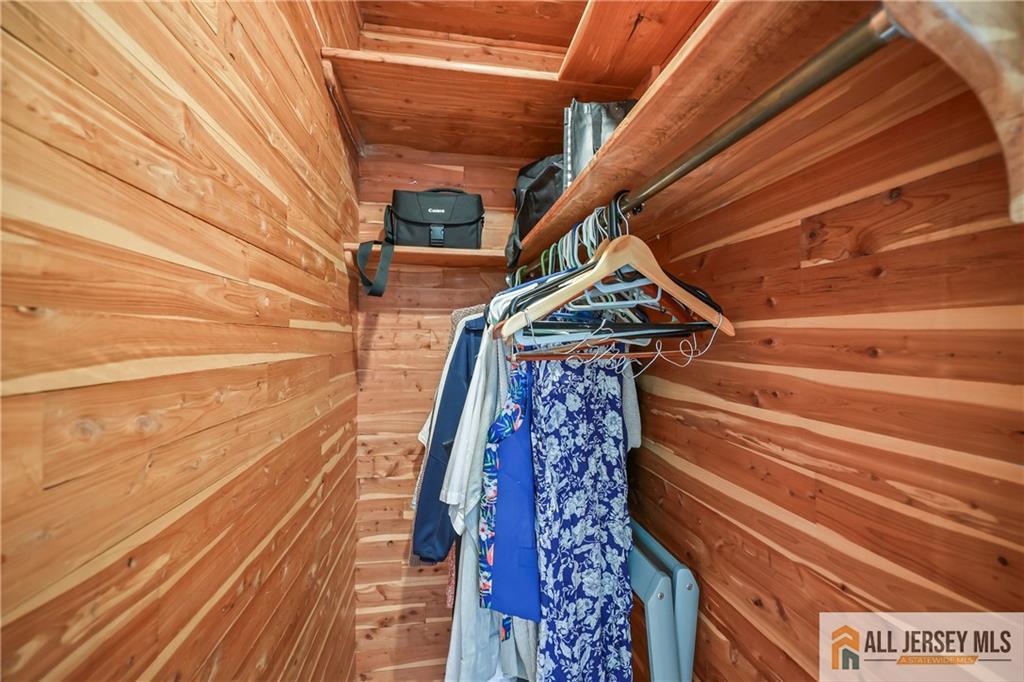 205 Ashland Road Middlesex, NJ 08846 - Photo 21 of 50 a view of small space