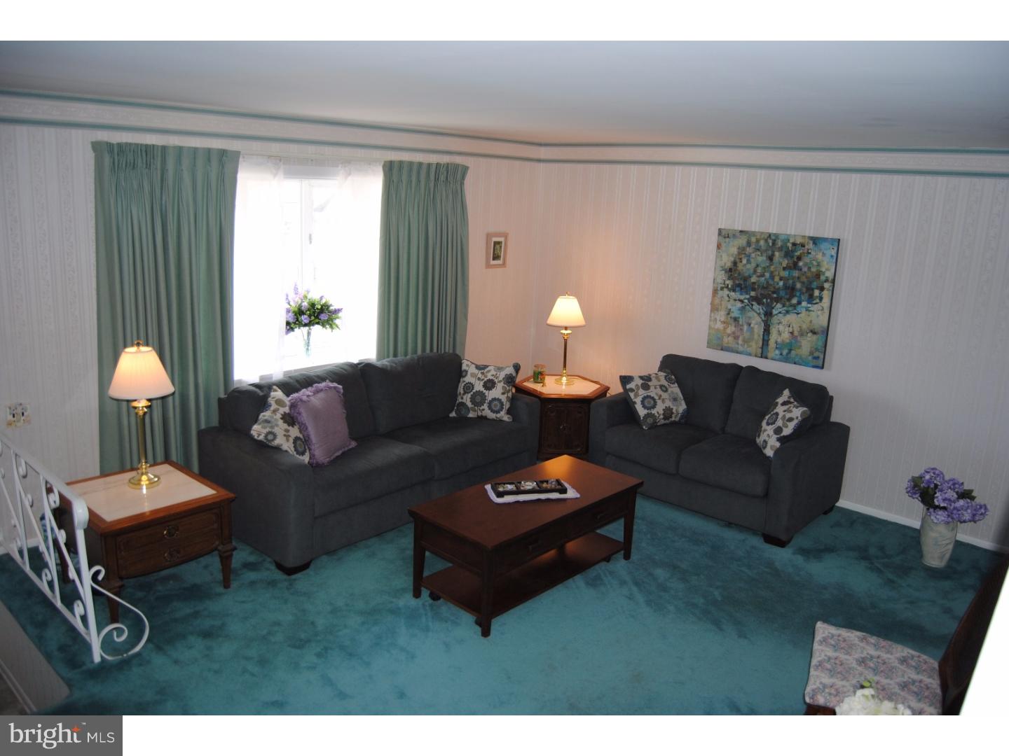 12702 Hollins Road Philadelphia, PA 19154 - Photo 4 of 19