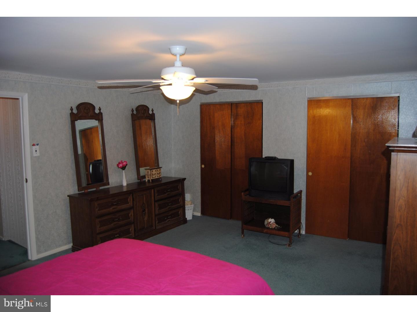 12702 Hollins Road Philadelphia, PA 19154 - Photo 10 of 19 Master Bedroom