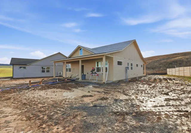 $410,000 | 1007 Edington Avenue, Moscow, ID 83843