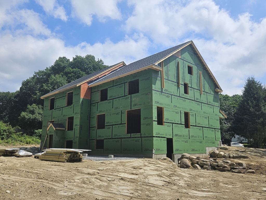 61-b Little Turnpike Road, Unit LEFT Shirley, MA 01464 - Photo 2 of 12 Gallery Image 2