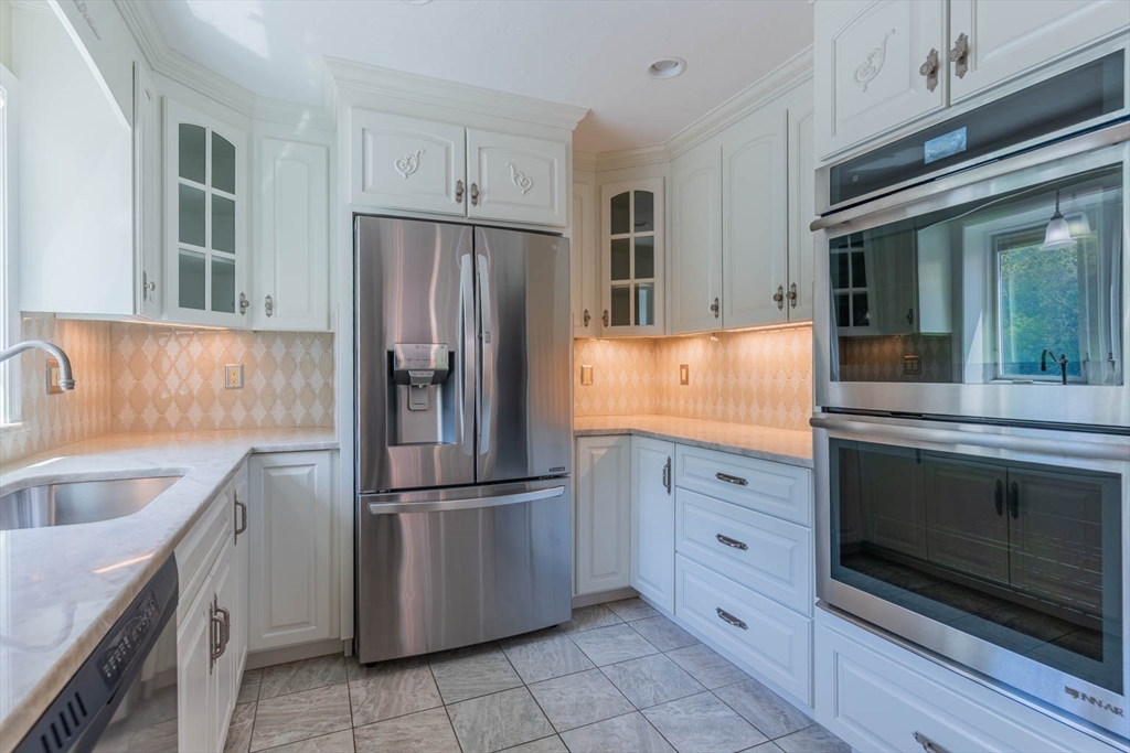 50 Autumn Road Wrentham, MA 02093 - Photo 8 of 40 Gallery Image 8