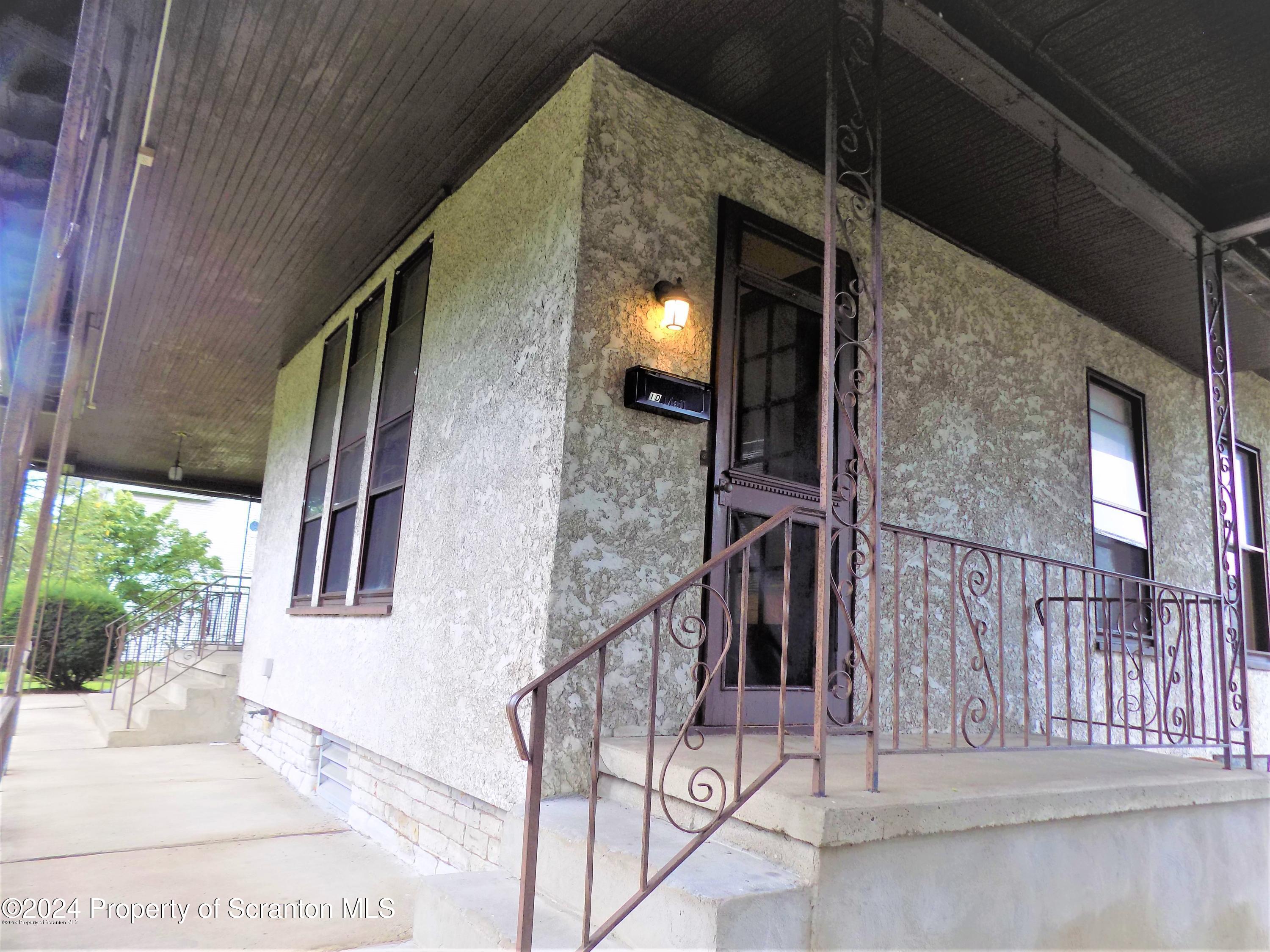 1543 Sanderson Avenue, Unit 1B Scranton, PA 18509 - Photo 11 of 12 a view of entryway
