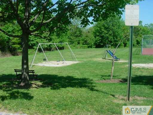 7102 Hana Road Edison, NJ 08817 - Photo 7 of 8