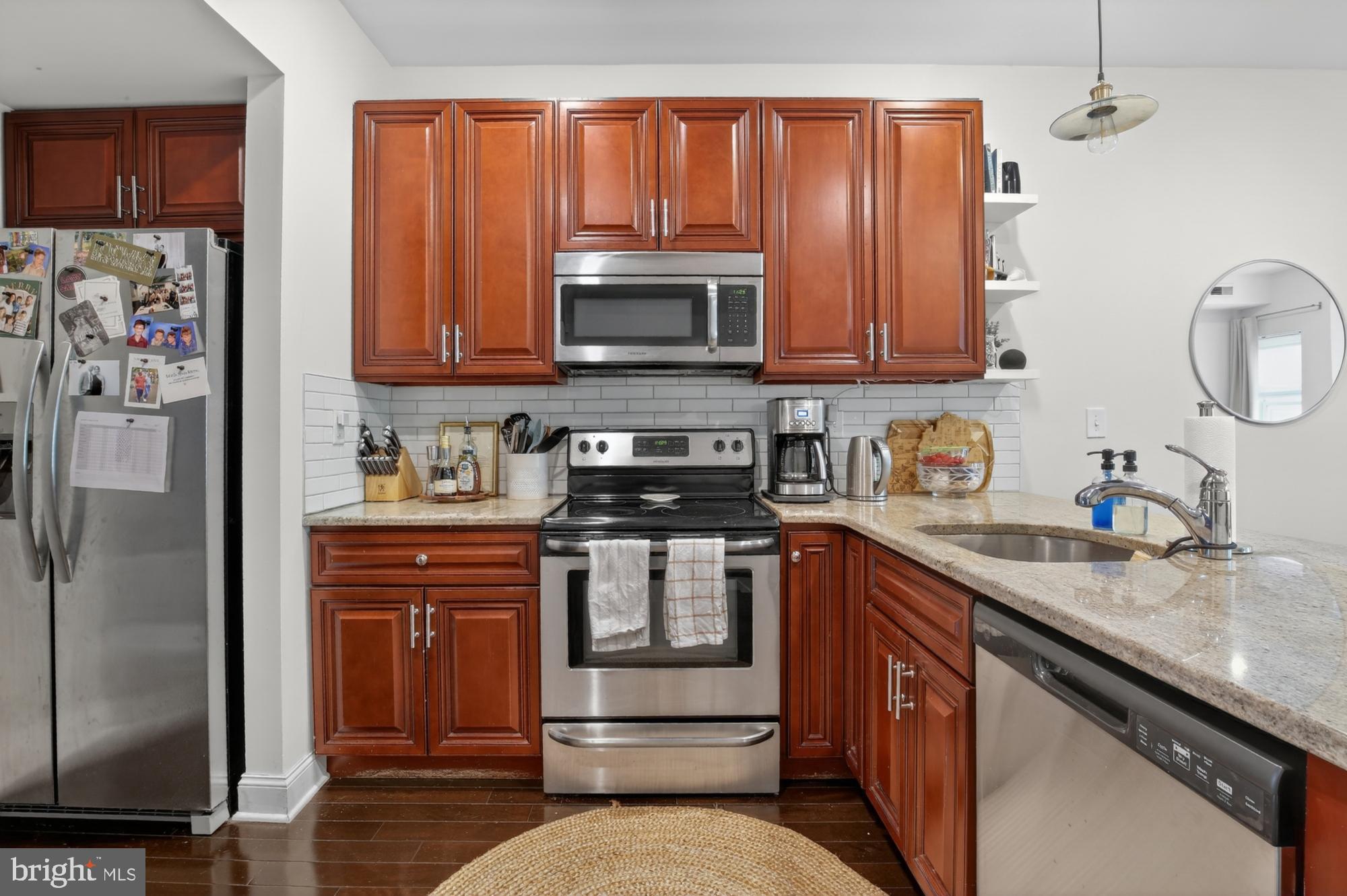 2115 Carpenter Street, Unit 2 Philadelphia, PA 19146 - Photo 3 of 28