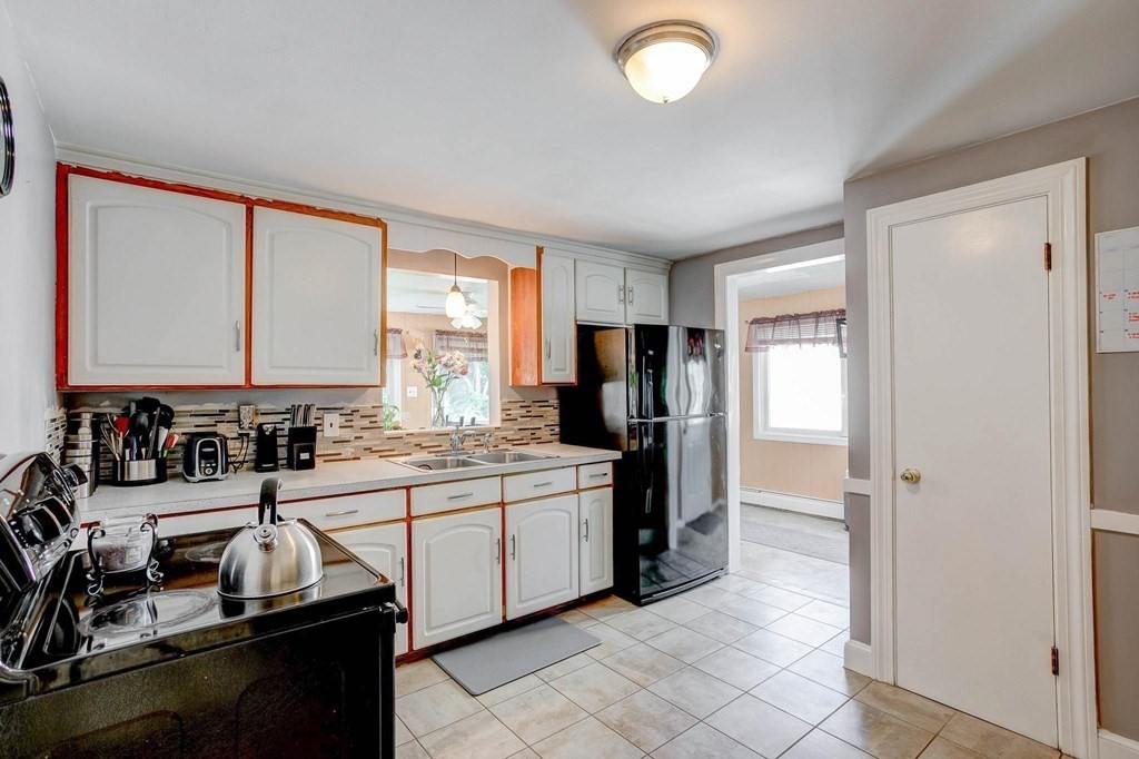 1 Reynolds Road Peabody, MA 01960 - Photo 11 of 33 Gallery Image 11
