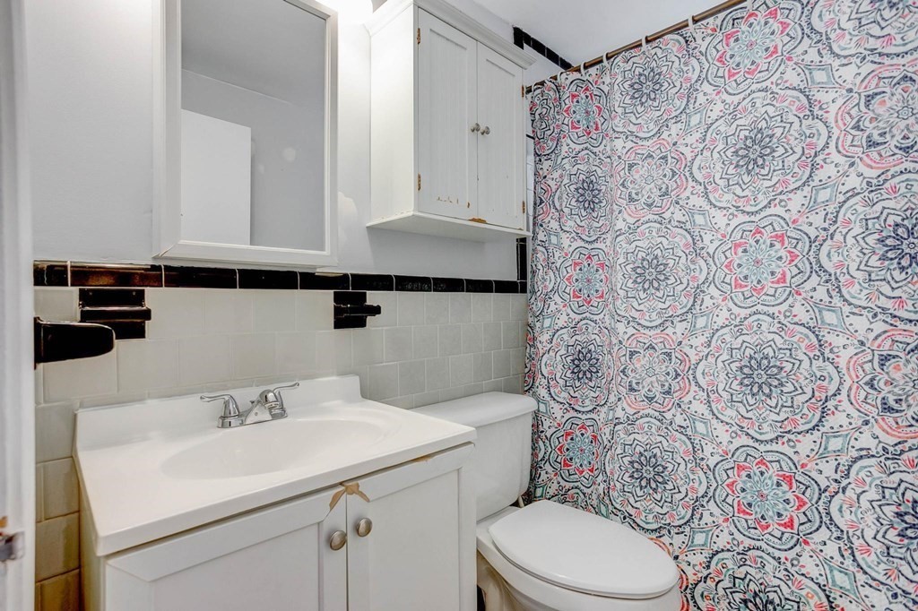 1 Reynolds Road Peabody, MA 01960 - Photo 12 of 33 Gallery Image 12