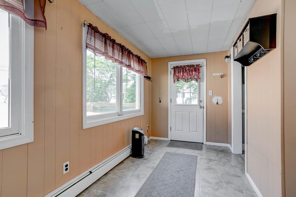 1 Reynolds Road Peabody, MA 01960 - Photo 3 of 33 Gallery Image 3