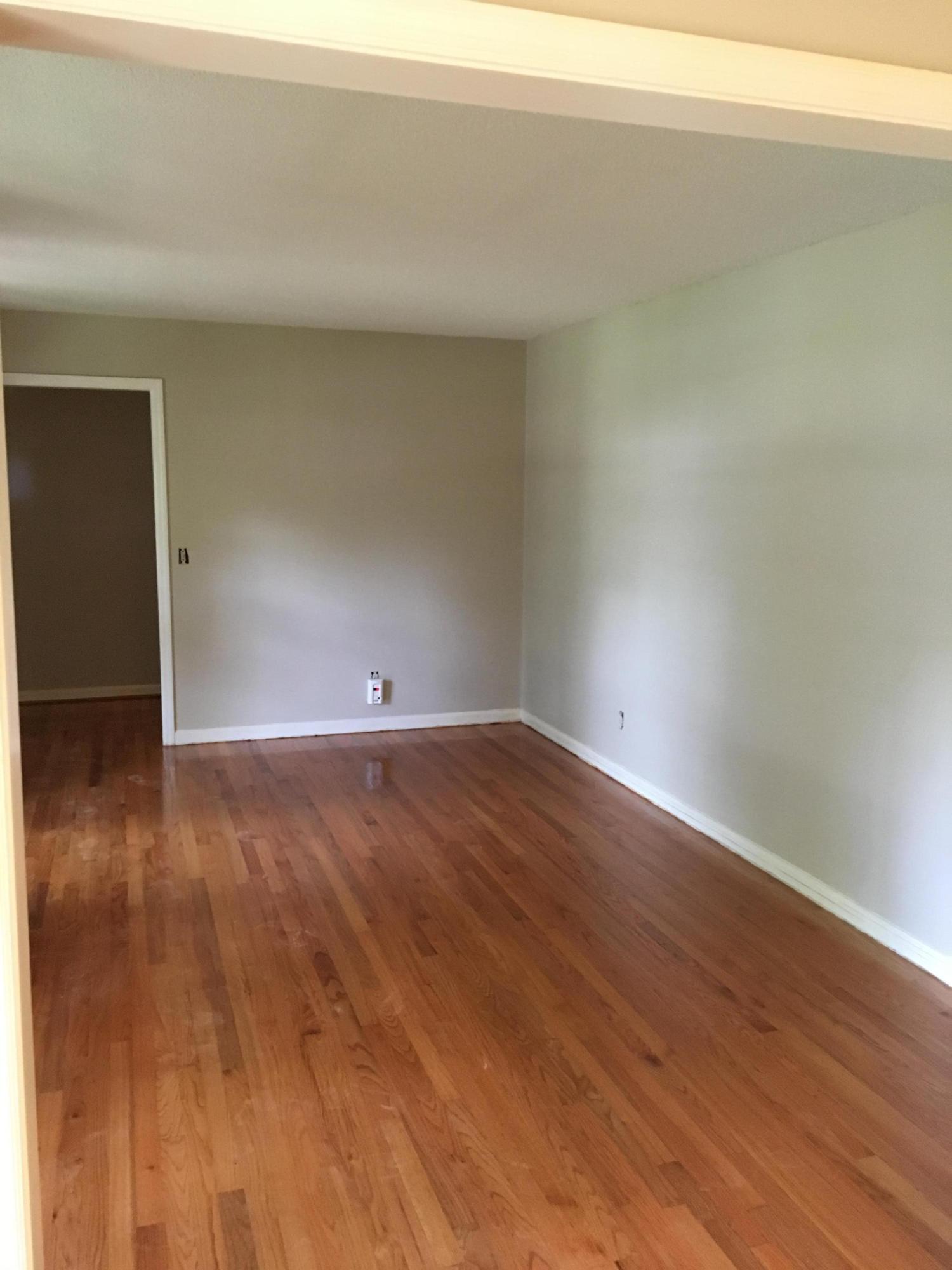 753 Tallwood Road Charleston, SC 29412 - Photo 4 of 12 Living room