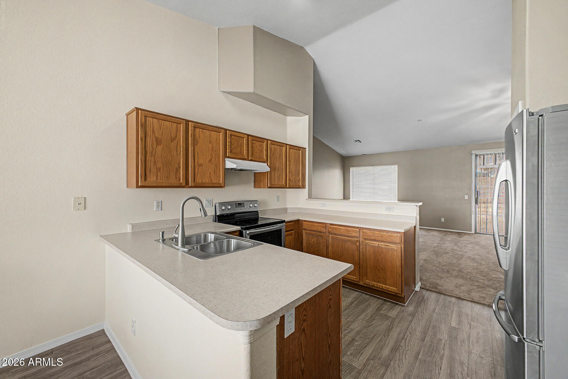 6546 West Cordes Road Phoenix, AZ 85043 - Photo 12 of 30 11 - Cordes