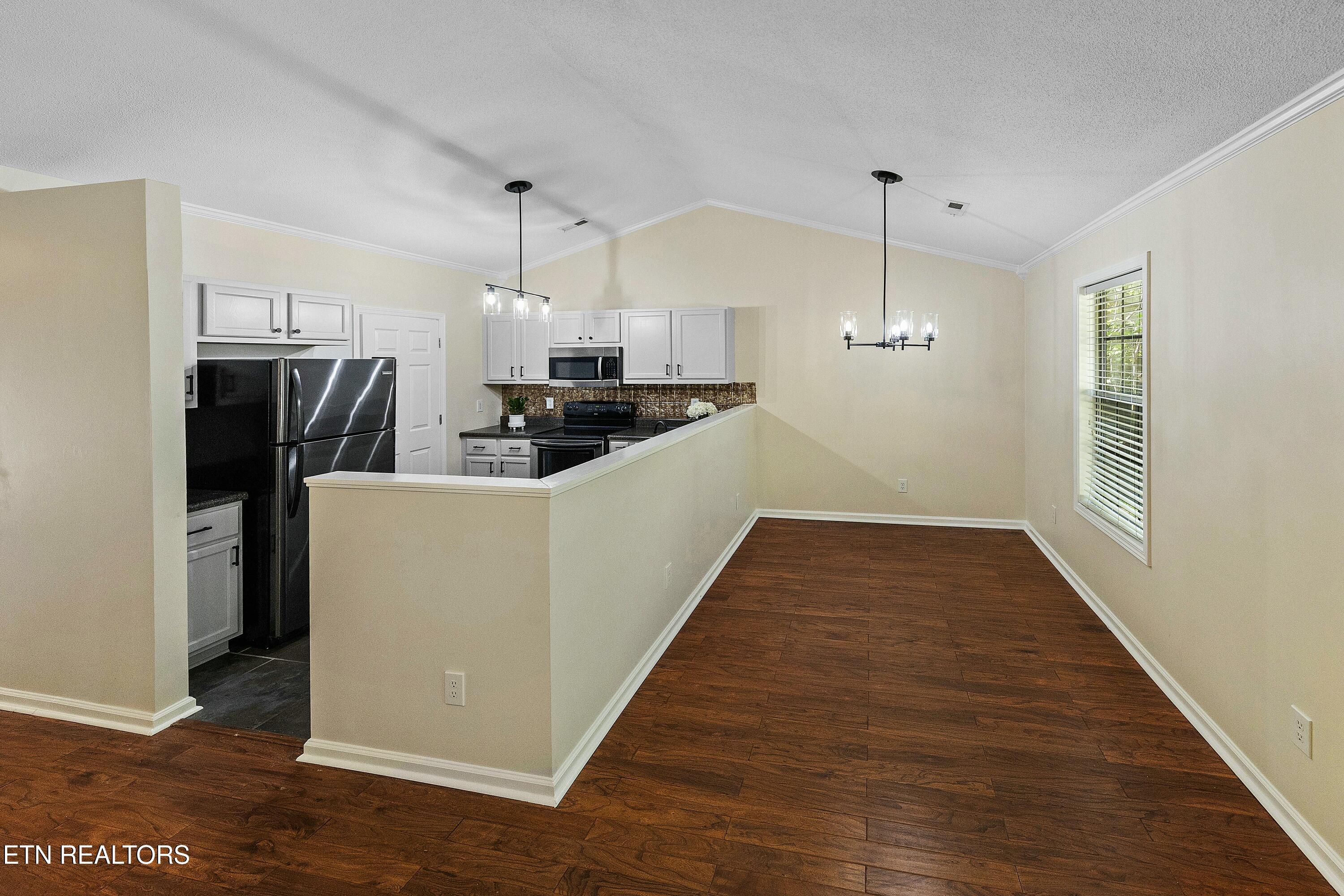 5136 Cates Bend Way Powell, TN 37849 - Photo 6 of 27 tempImage0Qs8EL