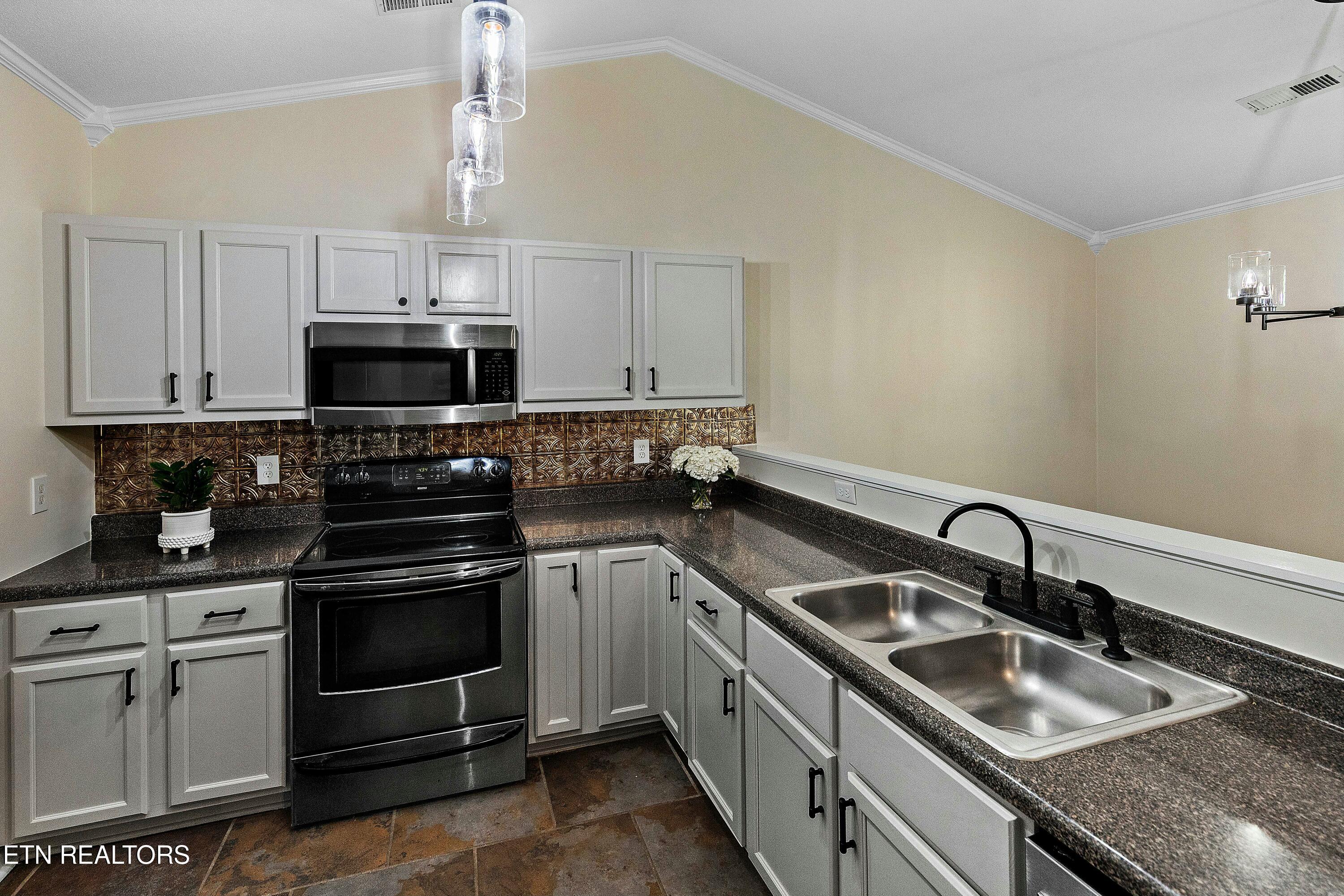 5136 Cates Bend Way Powell, TN 37849 - Photo 8 of 27 tempImagerSEHjW