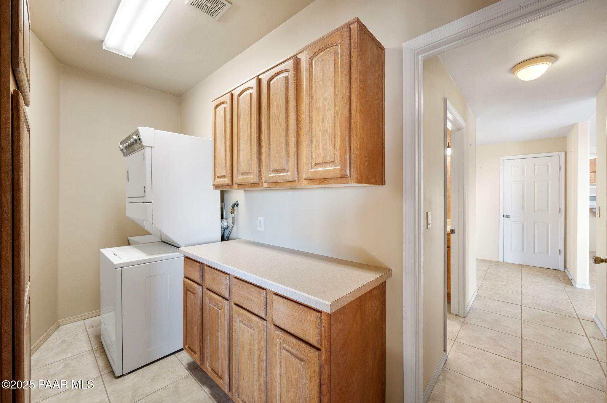 18900 Butte Pass Road Prescott, AZ 86305 - Photo 14 of 45 Main Floor Laundry Room