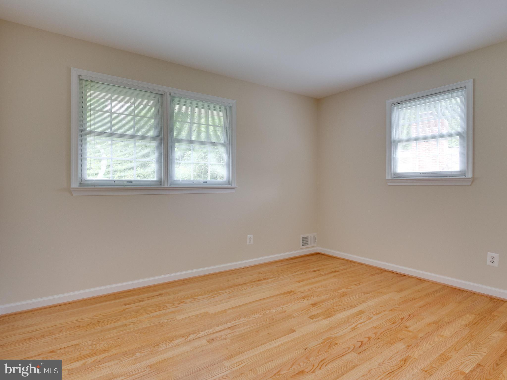 5220 Inverchapel Road Springfield, VA 22151 - Photo 14 of 30 4th Bedroom