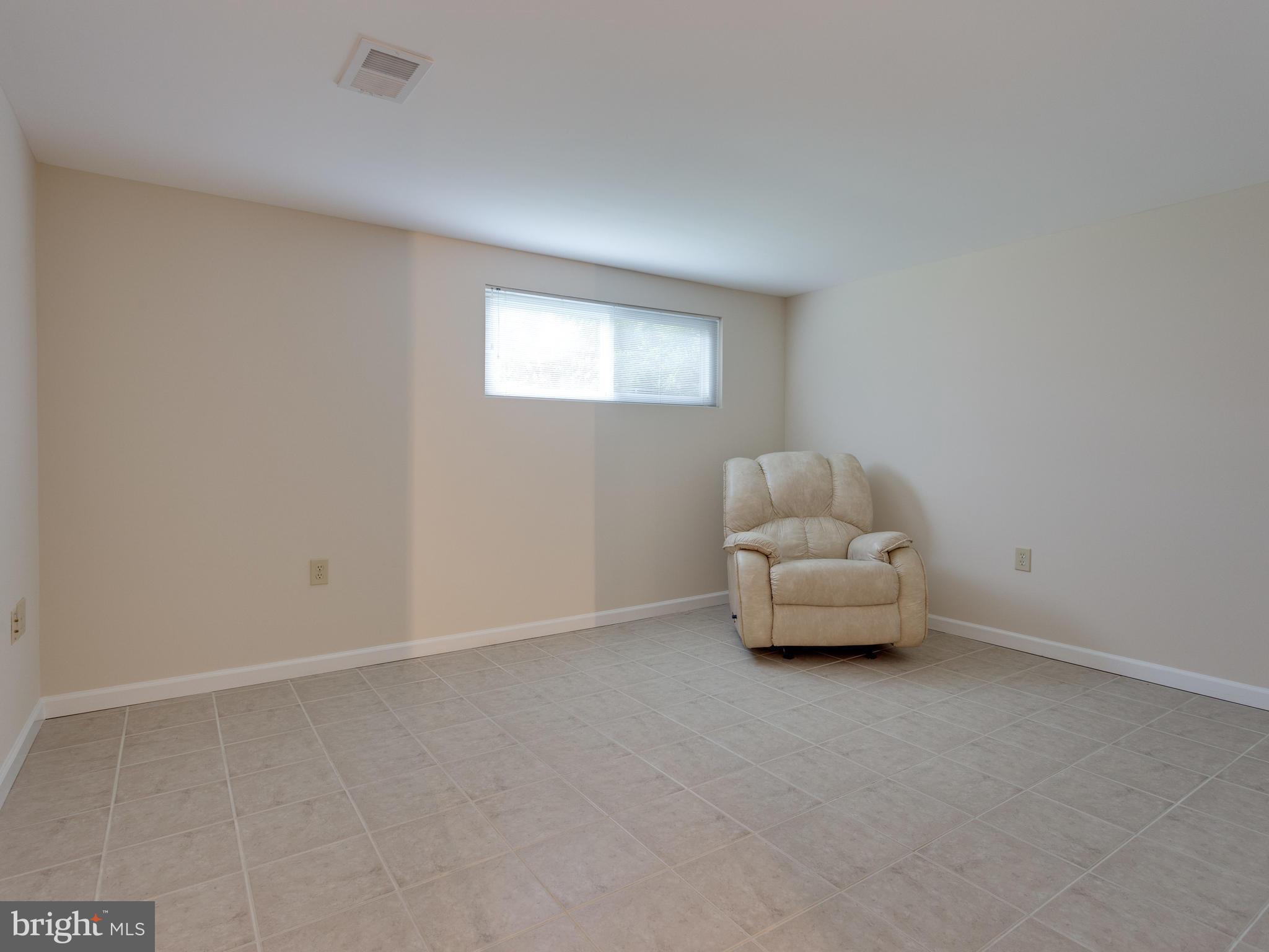 5220 Inverchapel Road Springfield, VA 22151 - Photo 21 of 30 5th Bedroom (Basement)