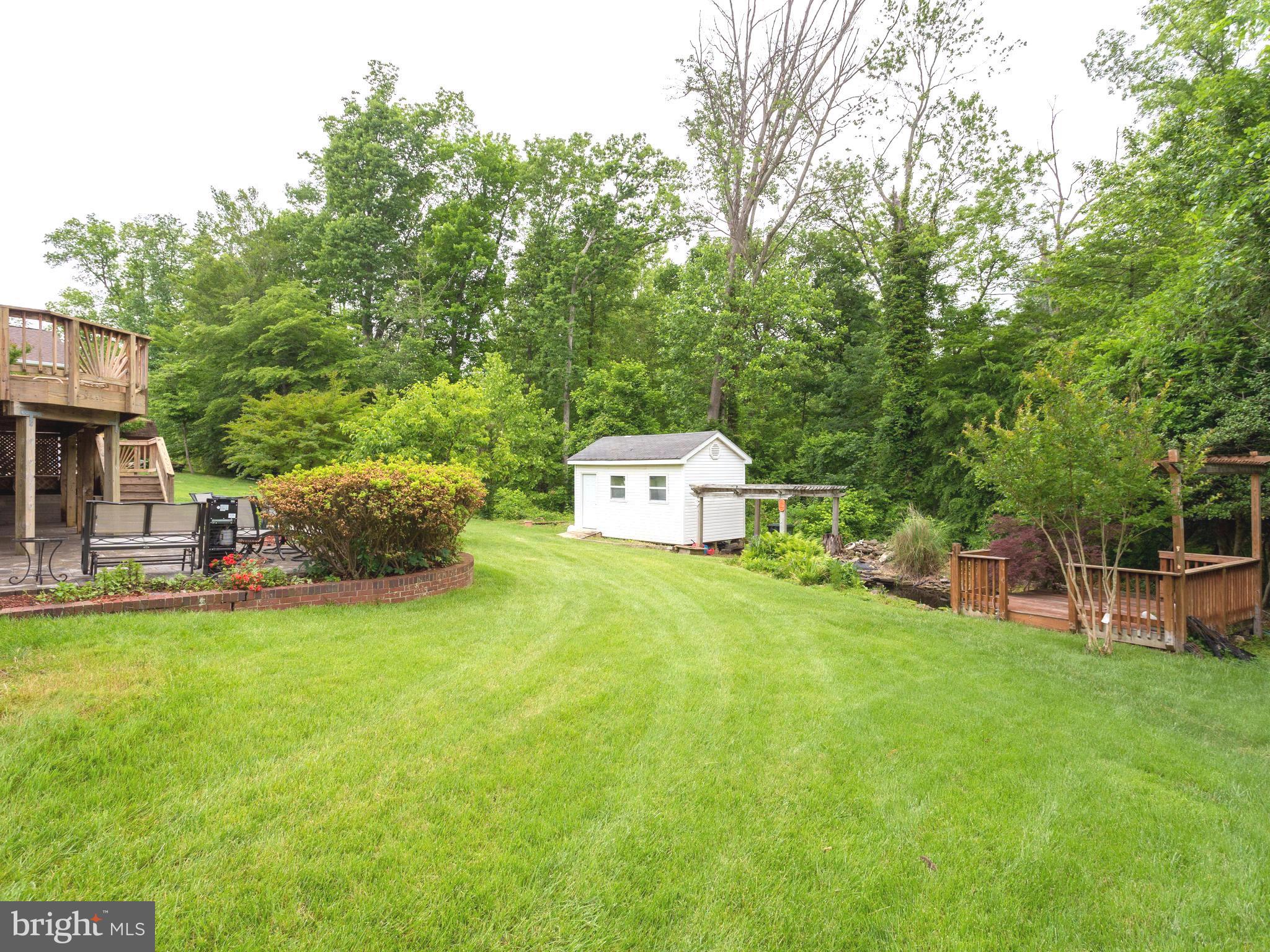 5220 Inverchapel Road Springfield, VA 22151 - Photo 27 of 30 Exterior (Rear)