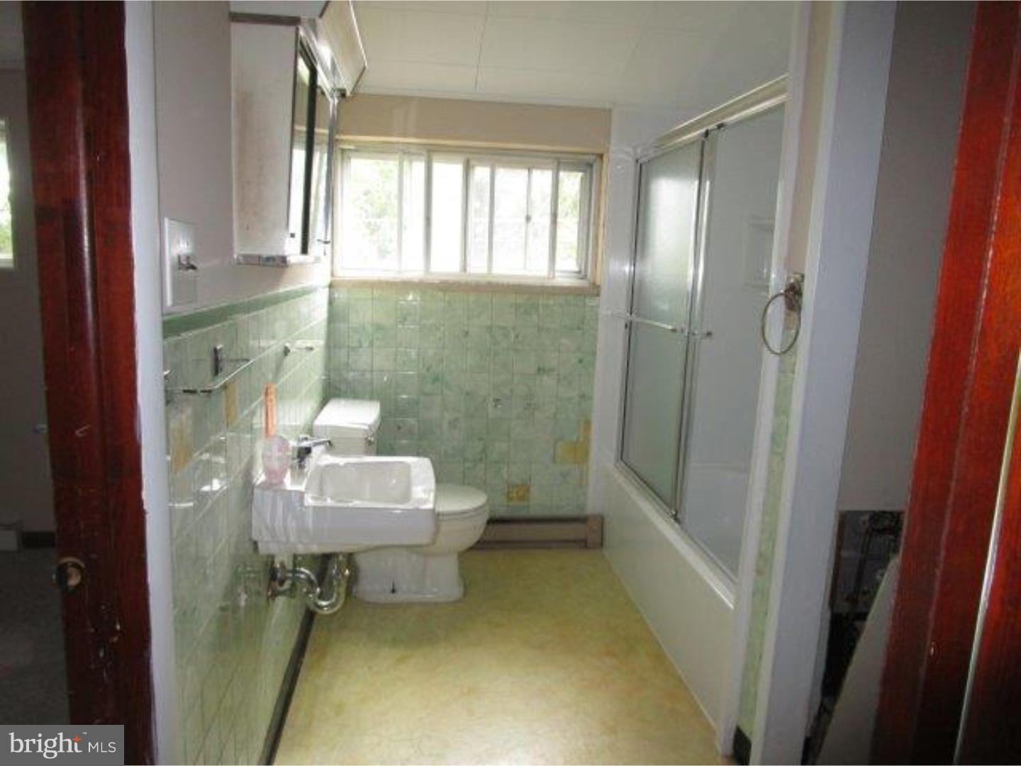 126 Country Club Road Pine Hill, NJ 08021 - Photo 2 of 11