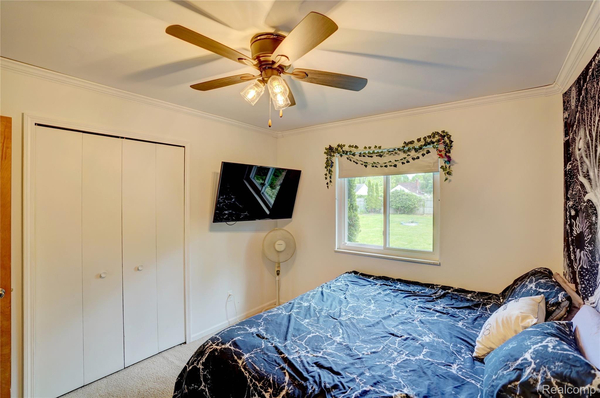 3865 Elmhurst Road Waterford, MI 48328 - Photo 19 of 49 3865 Elmhurst Rd 28.jpg