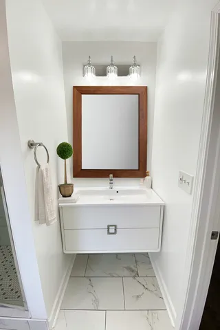 $449,000 | 949 North Lockwood Avenue, Chicago, IL 60651