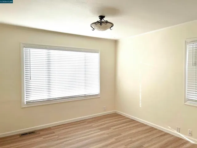 $2,600 | 192-192 Viewmont Avenue, Vallejo, CA 94590