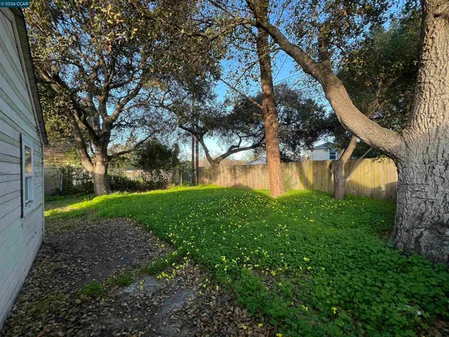 $2,600 | 192-192 Viewmont Avenue, Vallejo, CA 94590