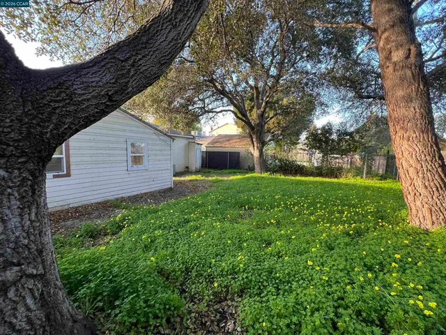 $2,600 | 192-192 Viewmont Avenue, Vallejo, CA 94590