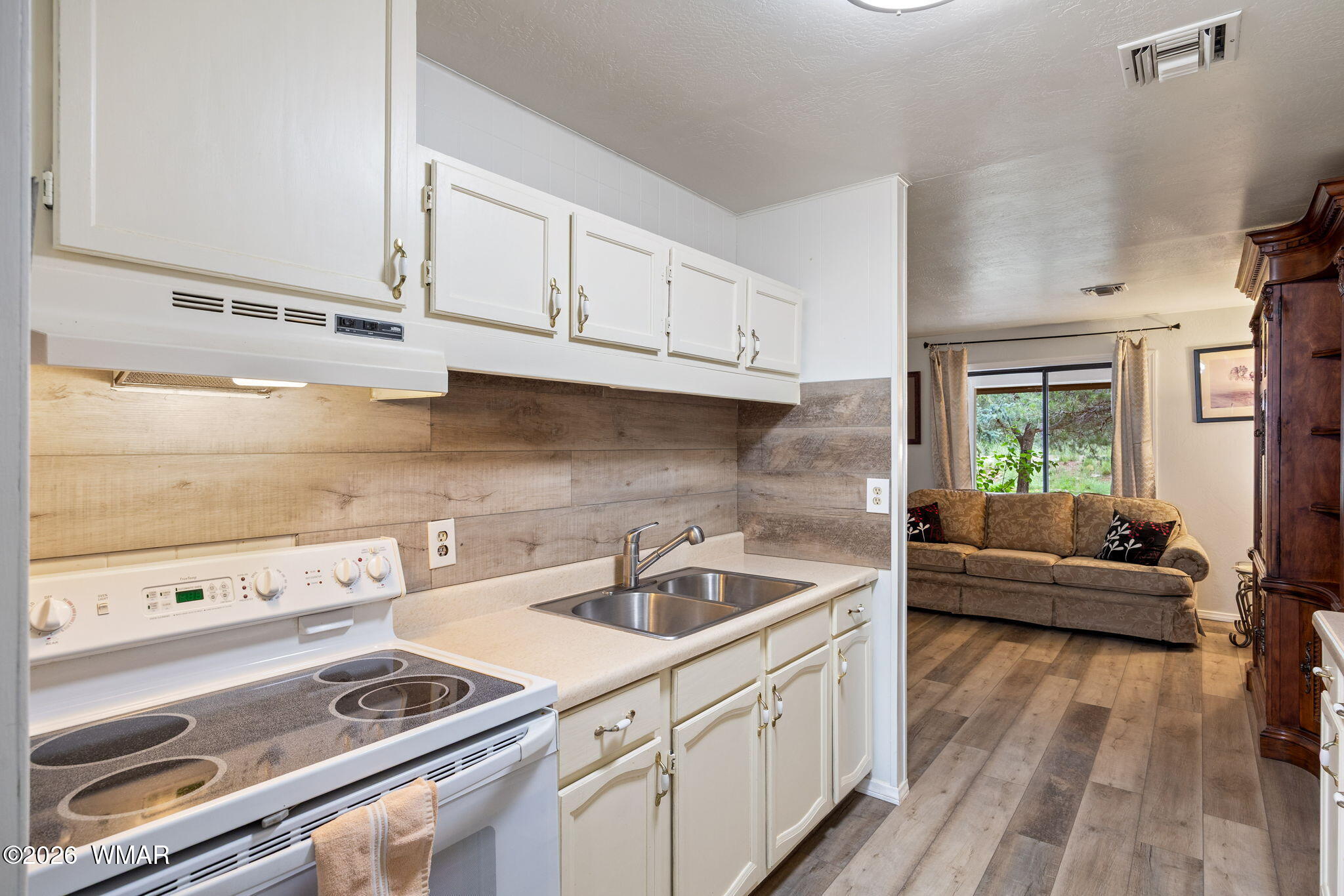 3521 Quail Run Road Overgaard, AZ 85933 - Photo 6 of 23 Gallery Image 6