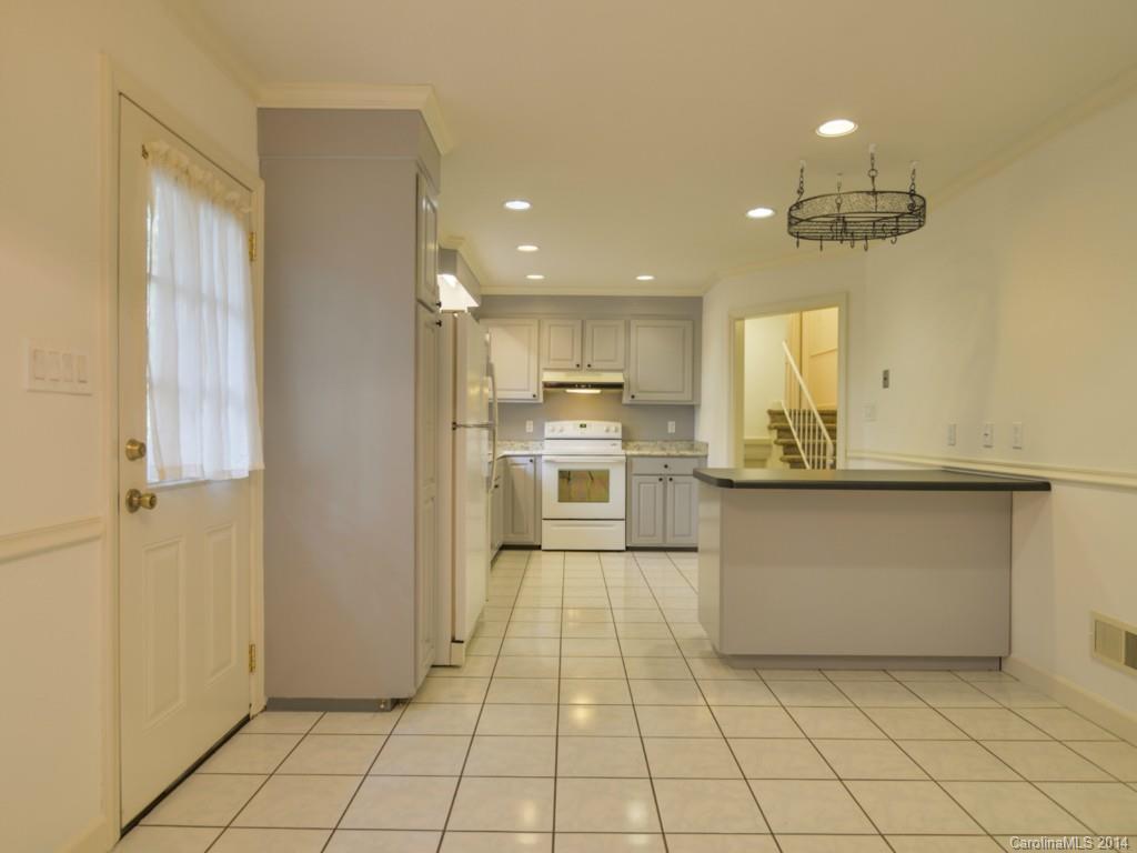 6701 Plott Road Charlotte, NC 28215 - Photo 2 of 19 Gallery Image 2