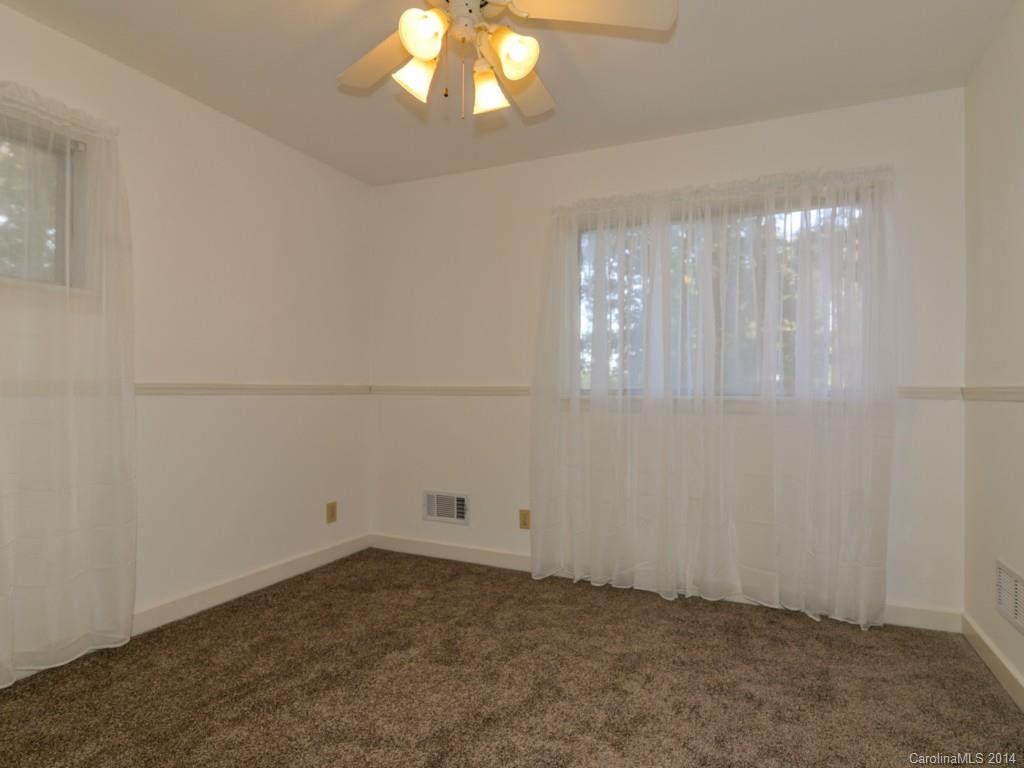 6701 Plott Road Charlotte, NC 28215 - Photo 13 of 19 Gallery Image 13
