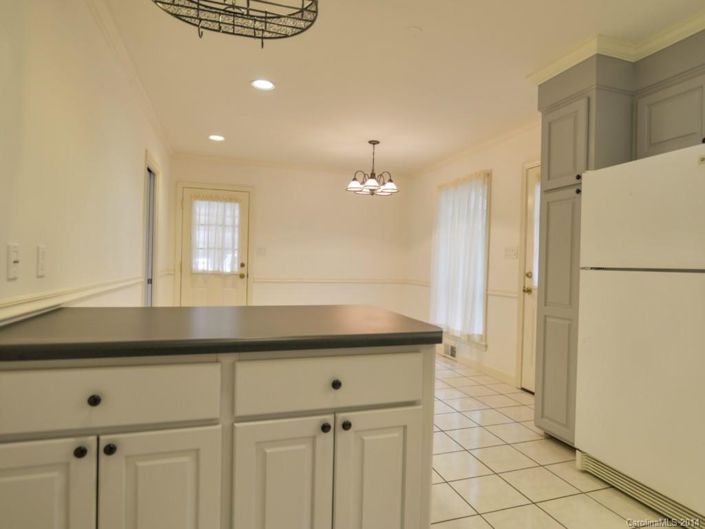 6701 Plott Road Charlotte, NC 28215 - Photo 5 of 19 Gallery Image 5