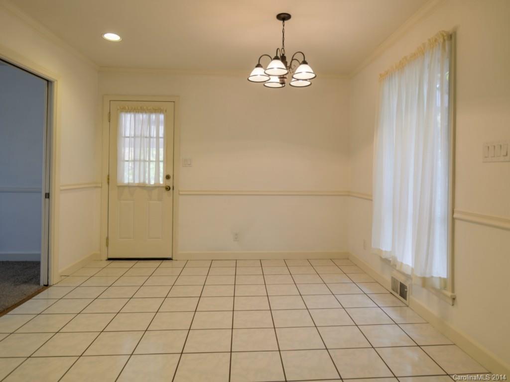 6701 Plott Road Charlotte, NC 28215 - Photo 6 of 19 Gallery Image 6