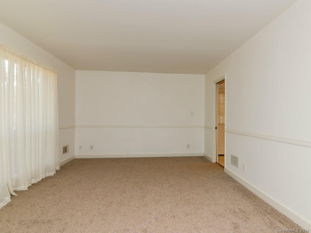 6701 Plott Road Charlotte, NC 28215 - Photo 7 of 19 Gallery Image 7