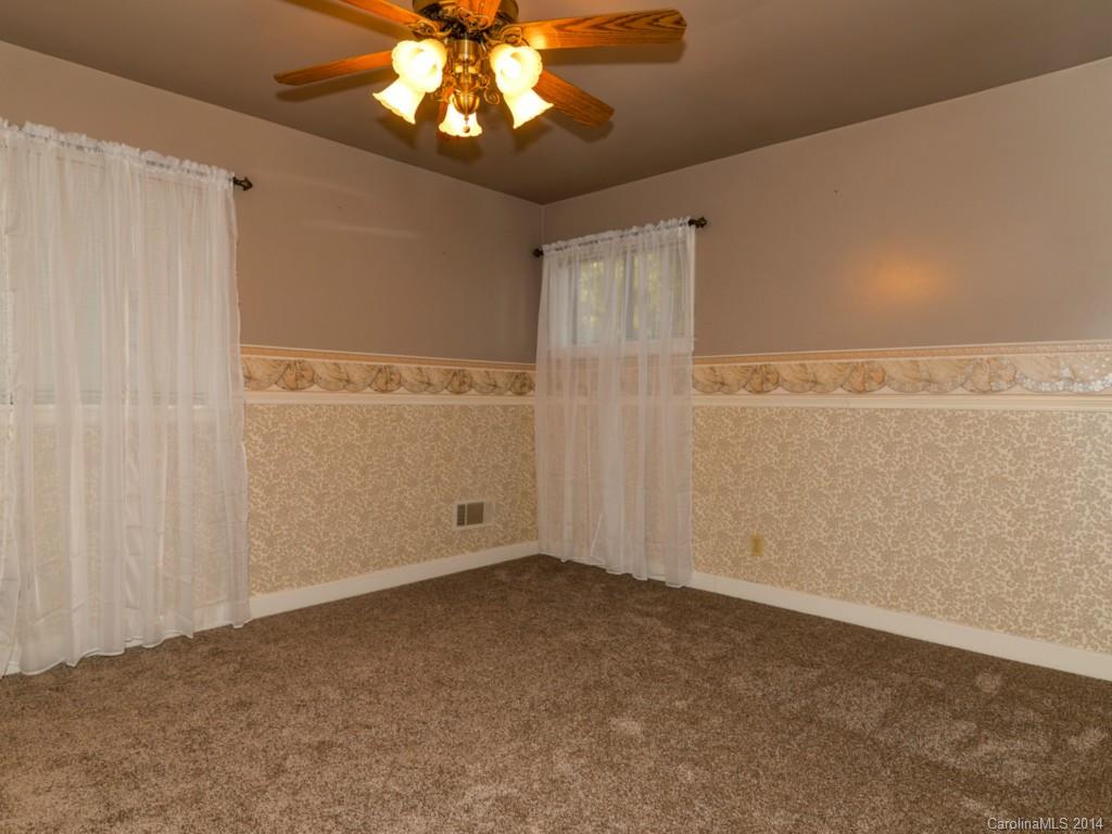 6701 Plott Road Charlotte, NC 28215 - Photo 9 of 19 Gallery Image 9