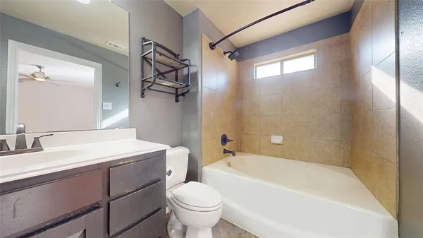 $385,000 | 121 Sunset Lane, Whitewright, TX 75491