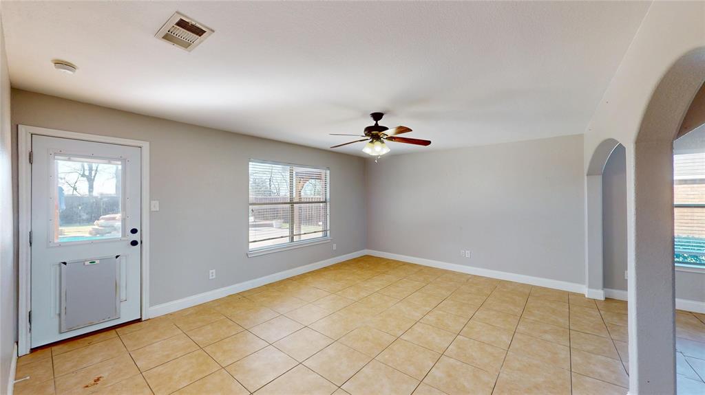 121 Sunset Lane Whitewright, TX 75491 - Photo 6 of 36