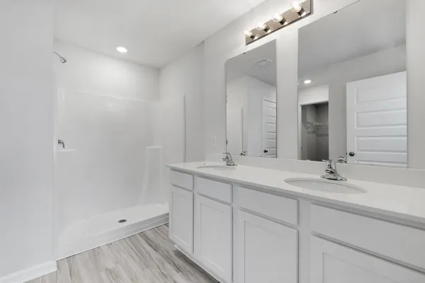 $365,000 | 4733 Airmen Drive, Crestview, FL 32539