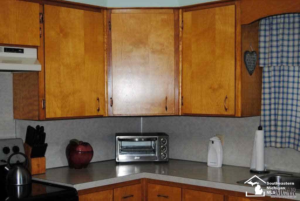 5331 East Dunbar Road Monroe, MI 48161 - Photo 6 of 28 Kitchen View 2