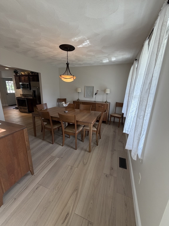11 Brenton Wood Road Hudson, MA 01749 - Photo 13 of 42 Gallery Image 13