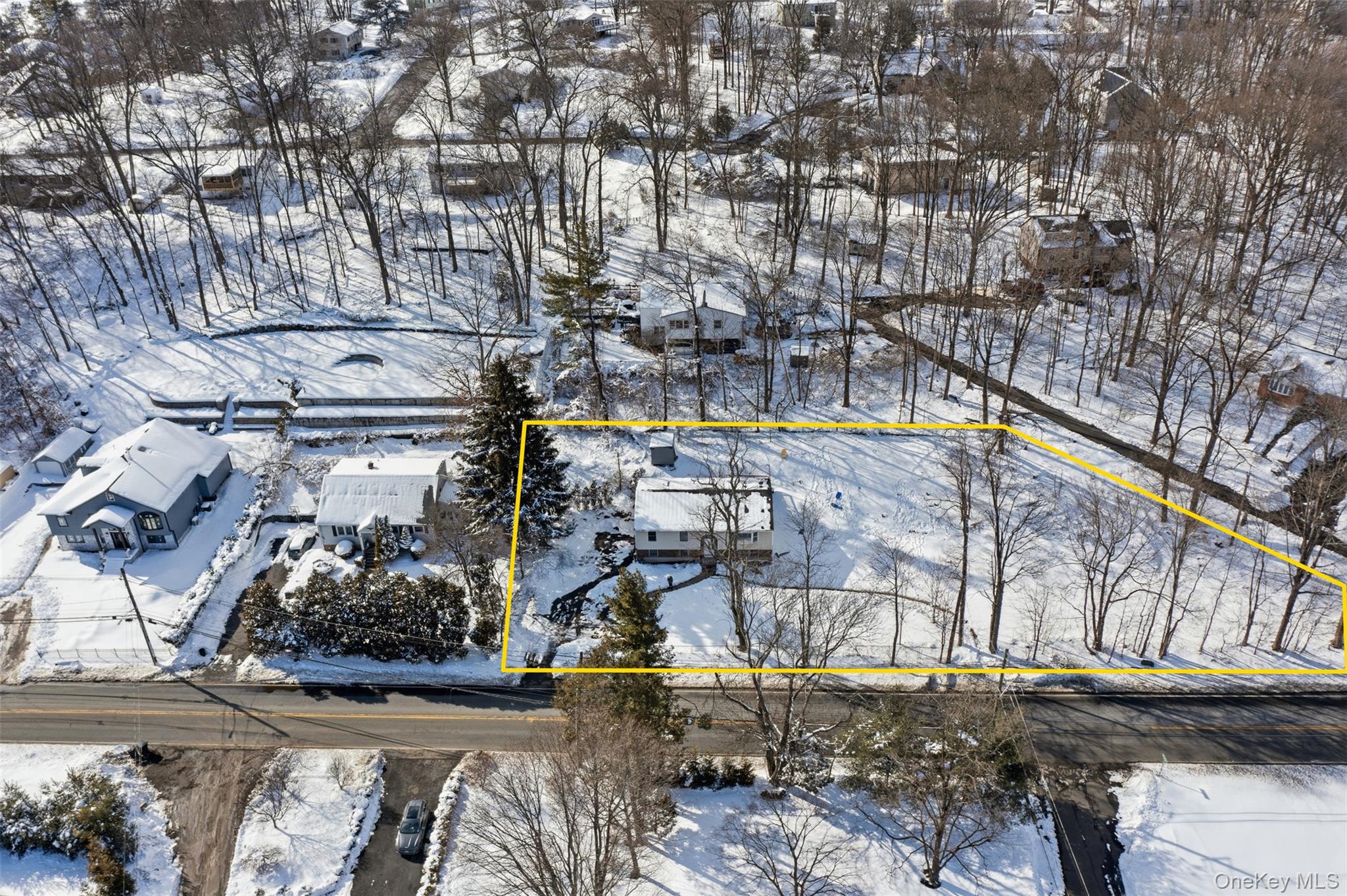 153 South Pascack Road Nanuet, NY 10954 - Photo 4 of 28 a view of a swimming pool with a patio