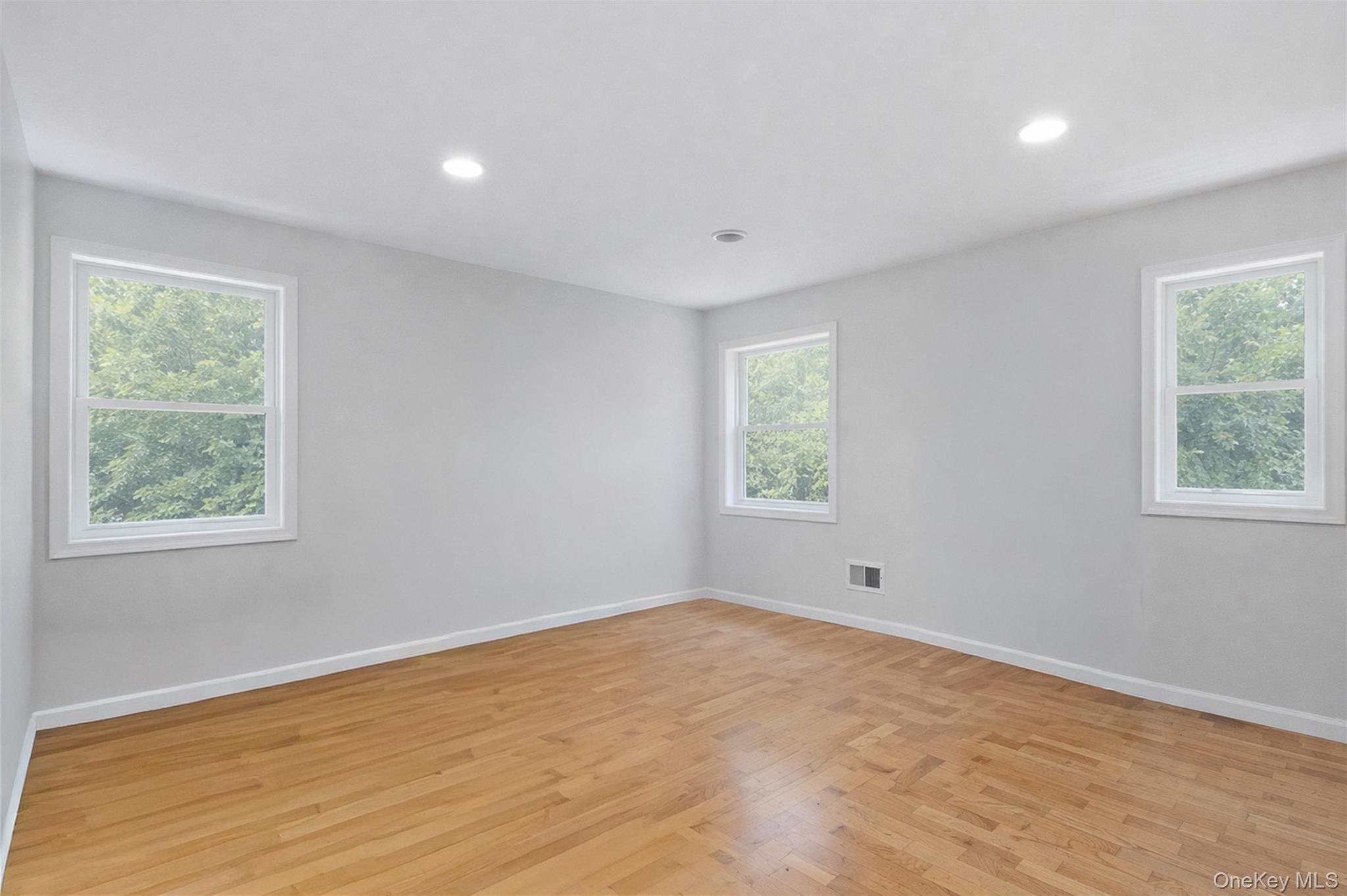 153 South Pascack Road Nanuet, NY 10954 - Photo 10 of 27 a view of empty room with window