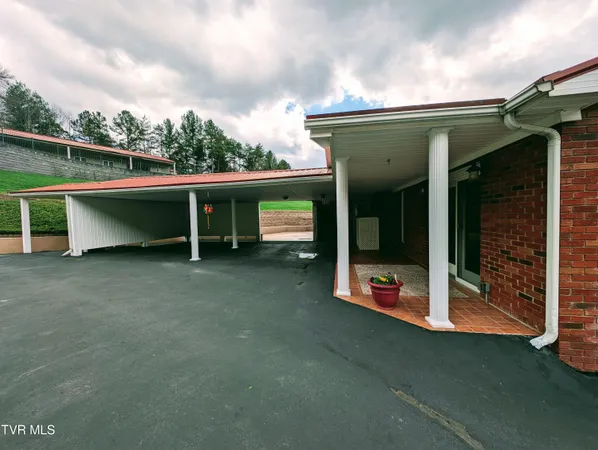 $350,000 | 218 7th Street Northeast, Norton, VA 24273