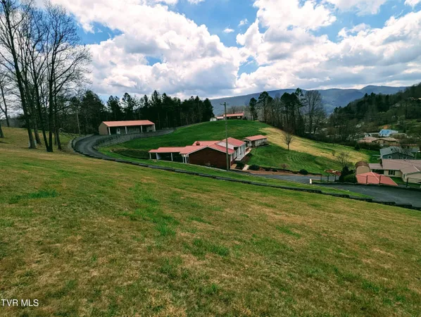 $350,000 | 218 7th Street Northeast, Norton, VA 24273