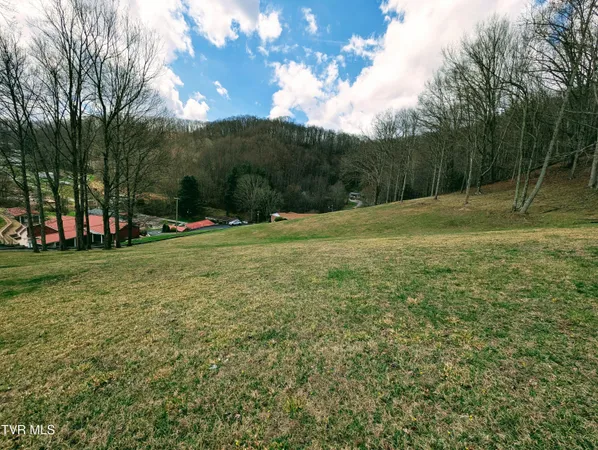 $350,000 | 218 7th Street Northeast, Norton, VA 24273