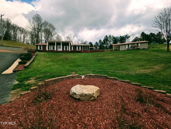 $350,000 | 218 7th Street Northeast, Norton, VA 24273