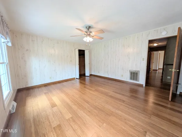 $350,000 | 218 7th Street Northeast, Norton, VA 24273