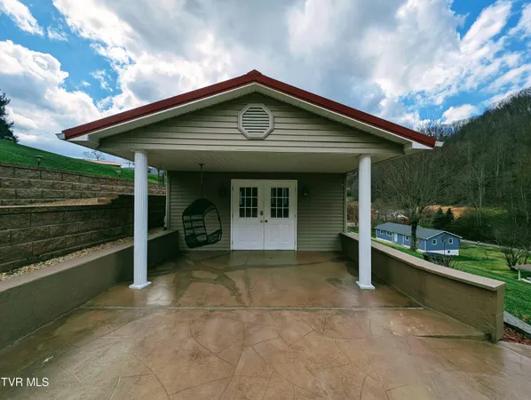 $350,000 | 218 7th Street Northeast, Norton, VA 24273