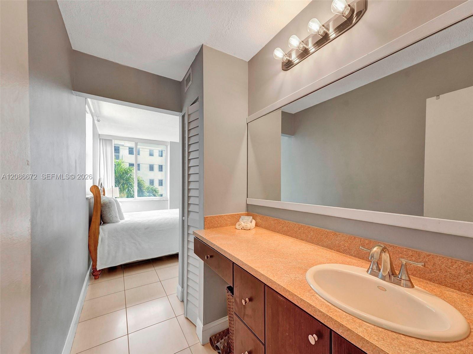 1658 Bay Road, Unit 303 Miami Beach, FL 33139 - Photo 29 of 42 Gallery Image 29
