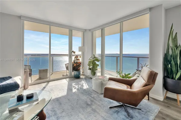 $5,250 | 1155 Brickell Bay Drive, Unit 3011, Miami, FL 33131